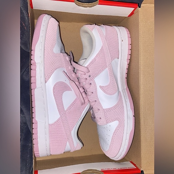 Pink corduroy Nike dunks - Picture 1 of 1
